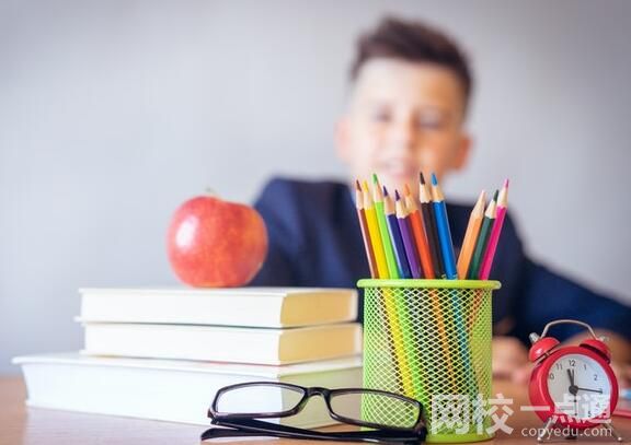 全國三批本科里排名最好的是哪個學校呀？