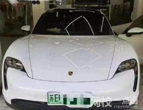 警方回應(yīng)保時(shí)捷起火門打不開 究竟是怎么回事？
