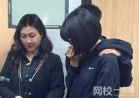 把父親送進監獄后 她仍不原諒母親 真相曝光實在讓人同情