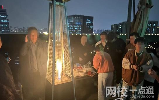 樓頂看世界杯 取暖爐引發(fā)火警烏龍 路過(guò)市民看見(jiàn)火光就報(bào)警了