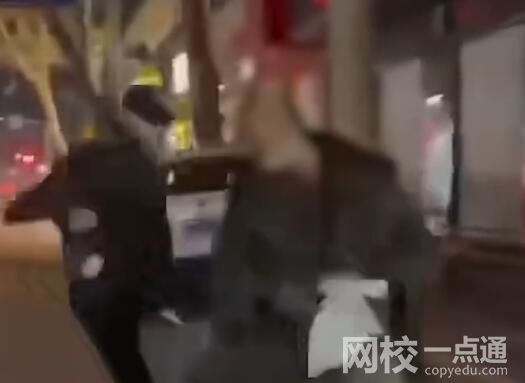 邢臺男子背后飛踹拾荒老人 警方回應 內幕簡直太恐怖了