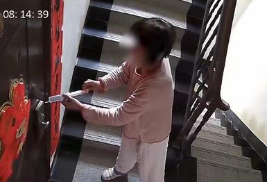 女子在門縫發(fā)現(xiàn)針頭 究竟是怎么回事？
