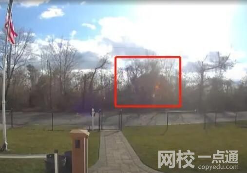 美國(guó)一小型飛機(jī)墜毀 已致1死2傷 究竟是怎么回事？