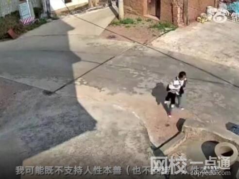 探訪男孩被扔井中現(xiàn)場:已鐵蓋封口 背后真相實在讓人驚愕