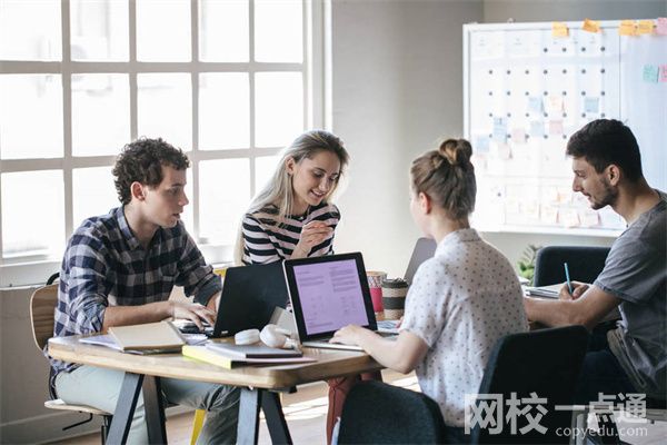 2023湖南科技大學(xué)瀟湘學(xué)院學(xué)費(2023年各專業(yè)收費標(biāo)準(zhǔn))