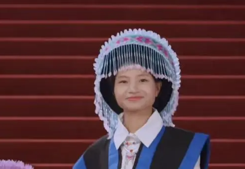網(wǎng)紅小英帶貨銷(xiāo)售額一年上千萬(wàn)元 為什么賣(mài)這么多？