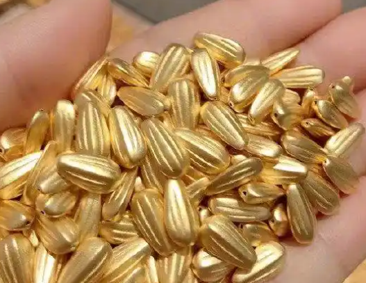 買黃金成00后血脈覺醒的文化密碼 為什么引爭議什么情況？