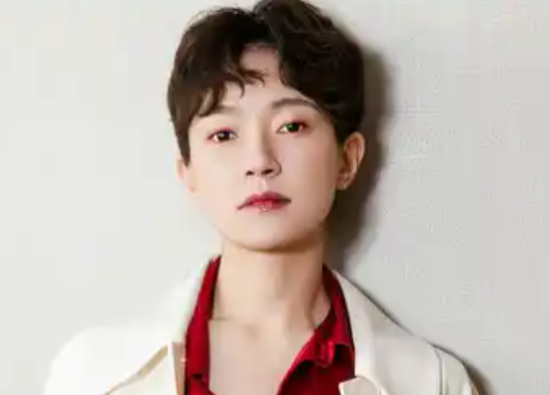 焦俊艷回應炒股窮到穿起球衛衣 這也太慘了吧