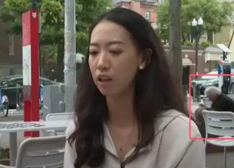 哈佛女孩對網友質疑的憤懣錯位了 為什么引爭議？