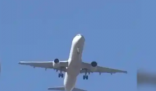 美國一載159人客機發動機起火 實在太恐怖了