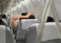 客機(jī)高空急墜親歷者:給老公寫了遺書 實(shí)在太可怕了